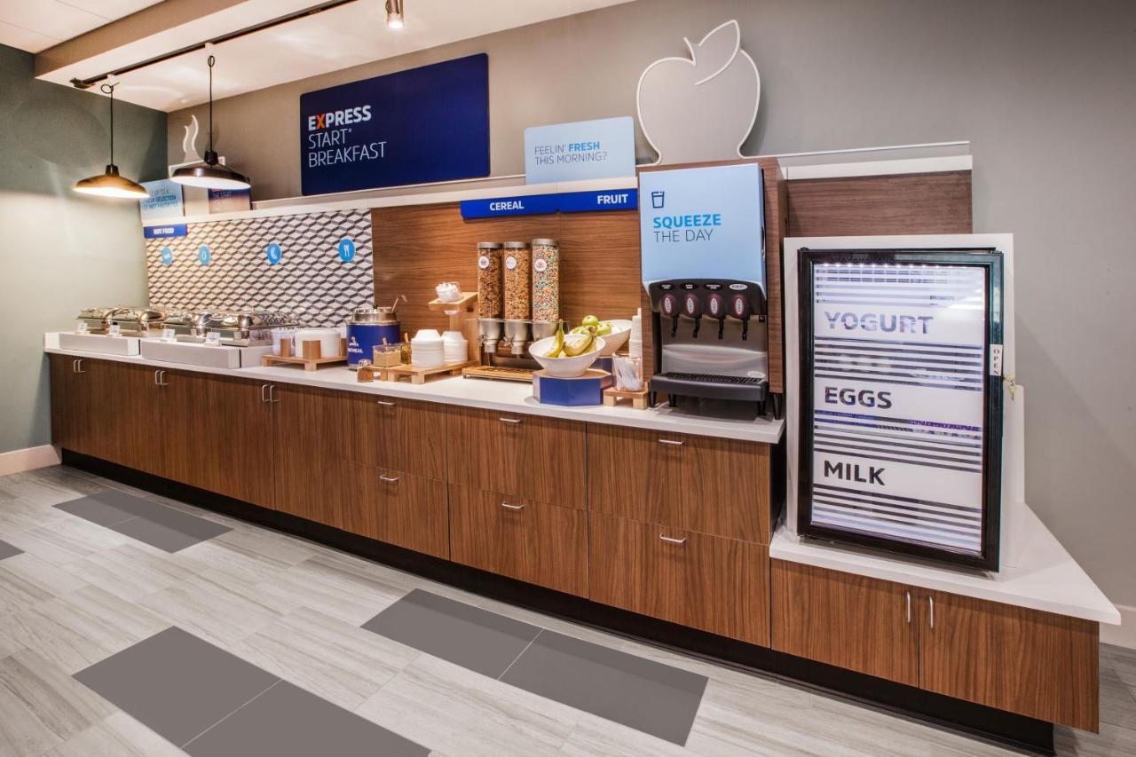 Holiday Inn Express & Suites La Porte, An Ihg Hotel Екстер'єр фото
