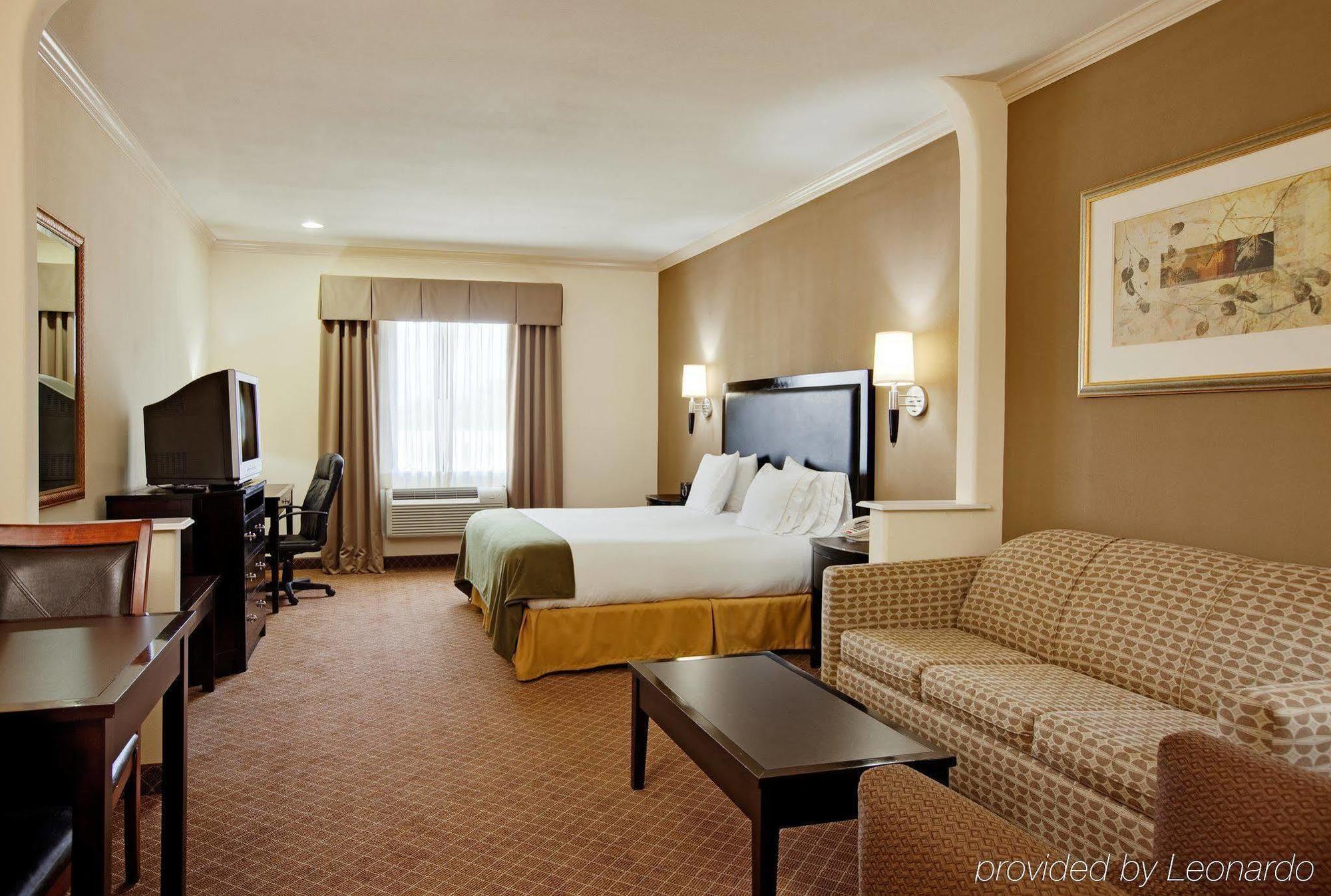 Holiday Inn Express & Suites La Porte, An Ihg Hotel Номер фото